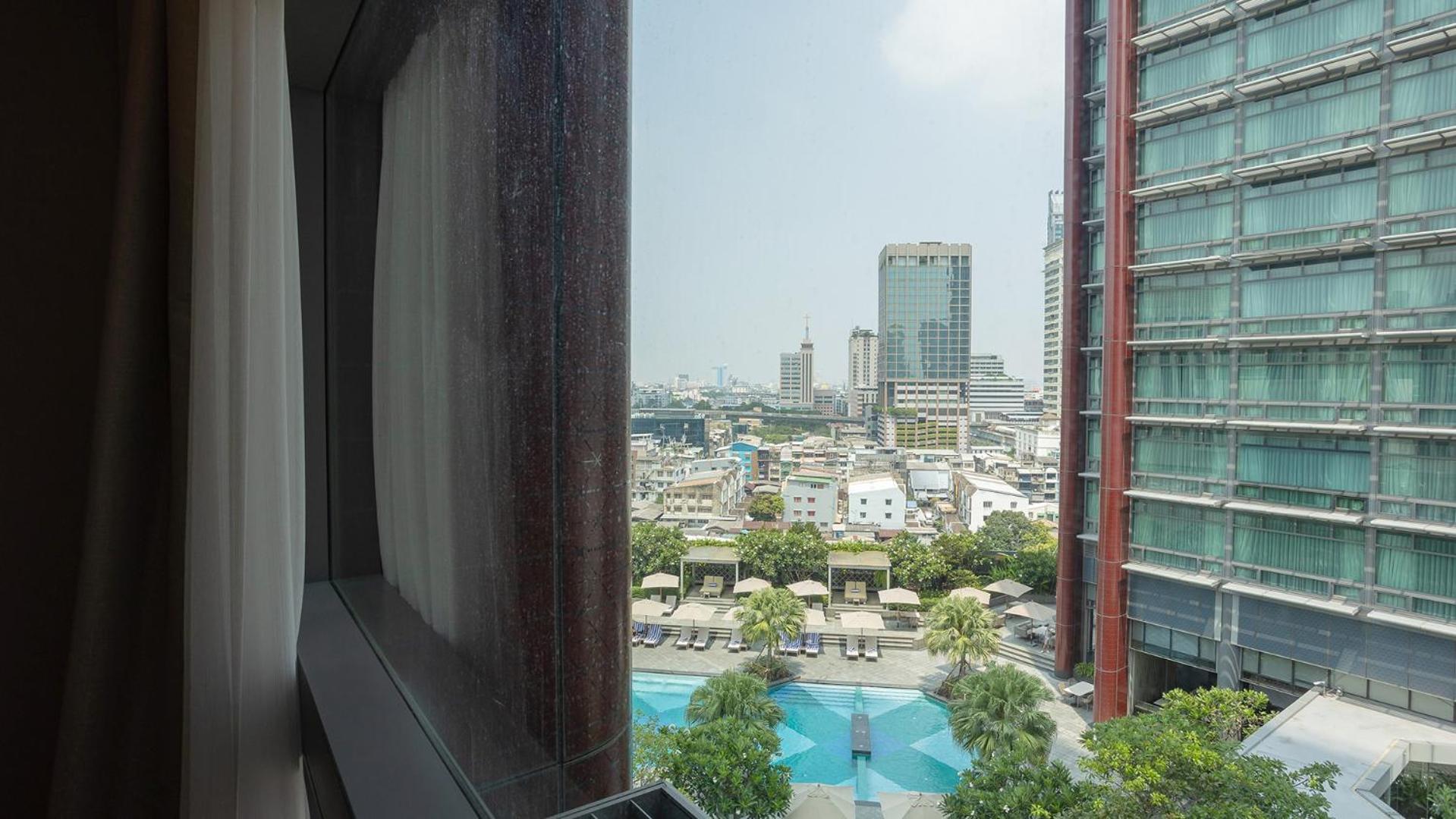 Chatrium Grand バンコク都 エクステリア 写真 View of the pool